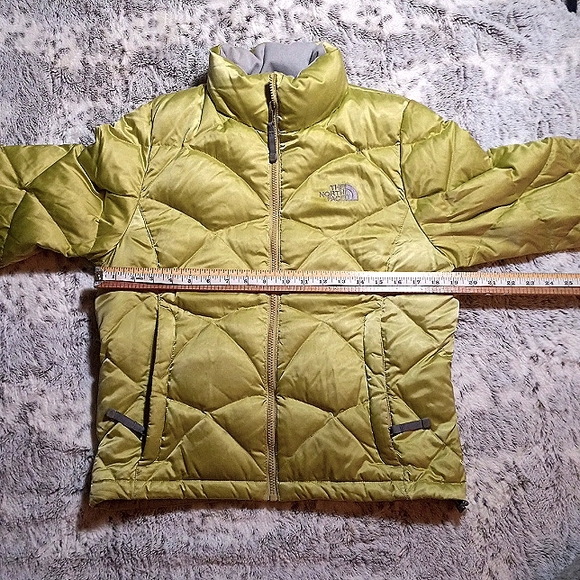 The North Face Lime Green puffer coat - Picture 3 of 9